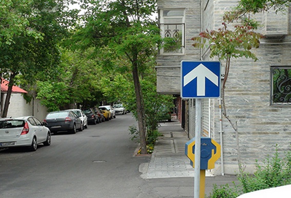 قانون پارک کردن ماشین در خیابان های یک طرفه